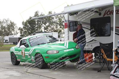 media/Jan-15-2023-CalClub SCCA (Sun) [[40bbac7715]]/Around the Pits/